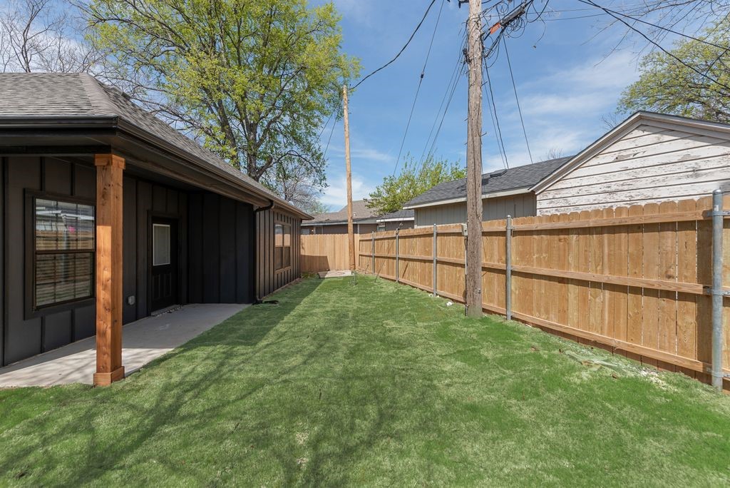2217 Christine Avenue Fort Worth TX 76105