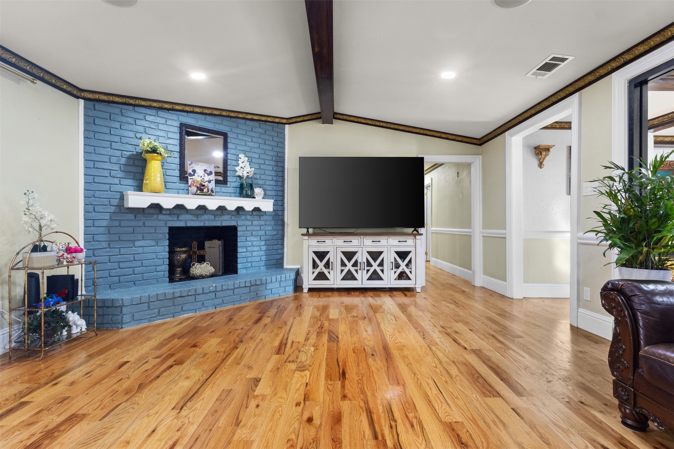 4017 Kazak Street Garland TX 75041