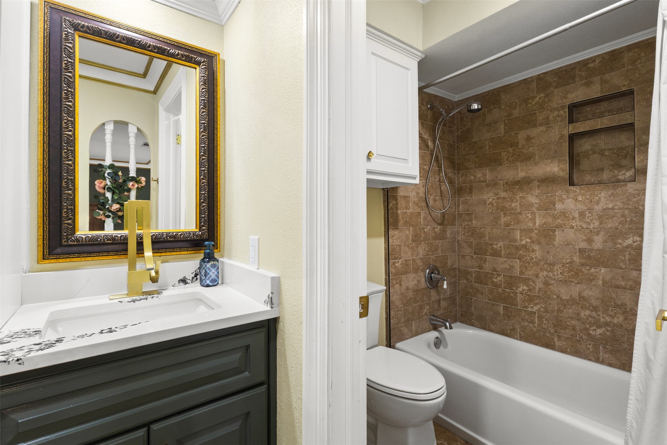 4017 Kazak Street Garland TX 75041
