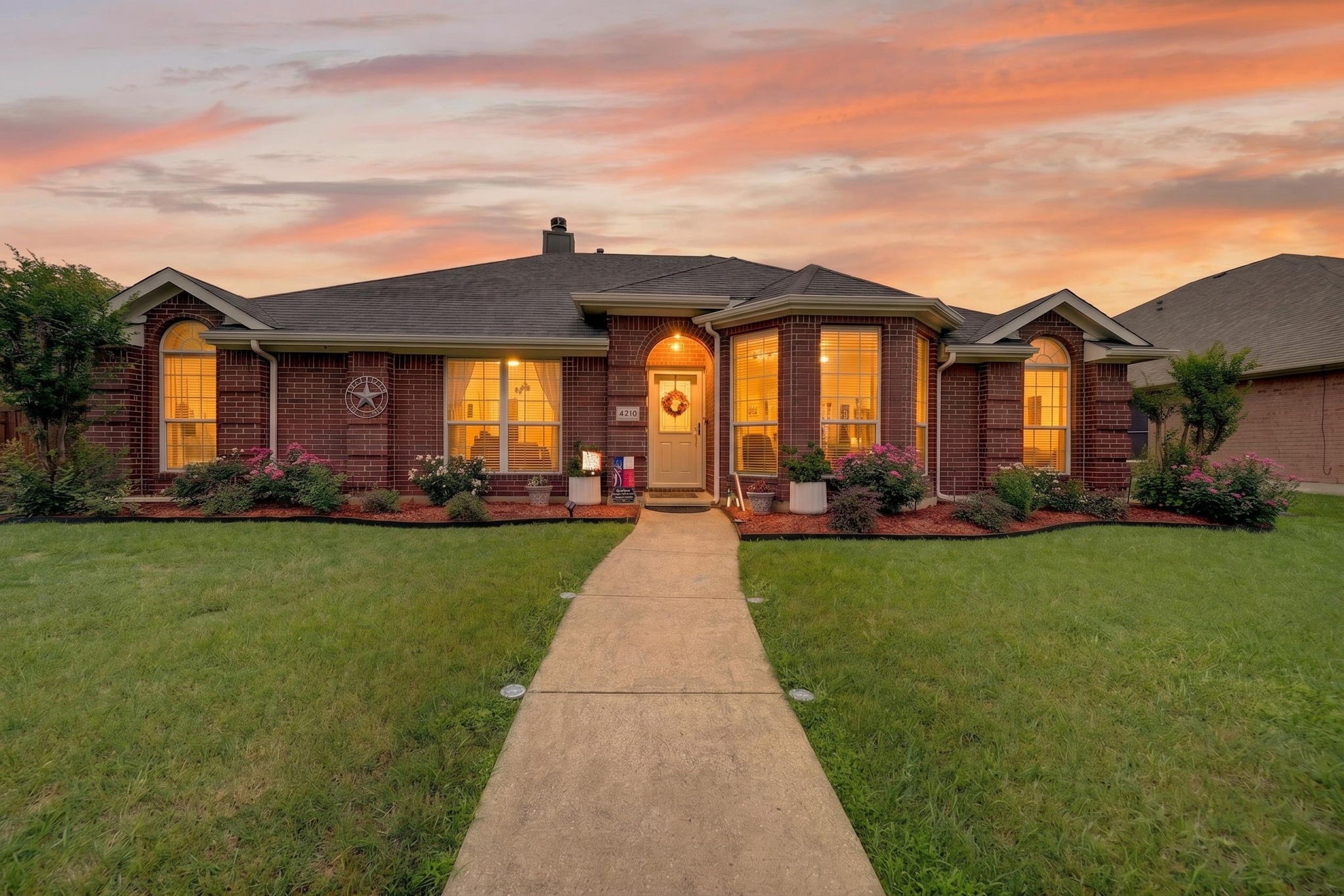 4210 Pointe Loma Drive Rowlett TX 75088