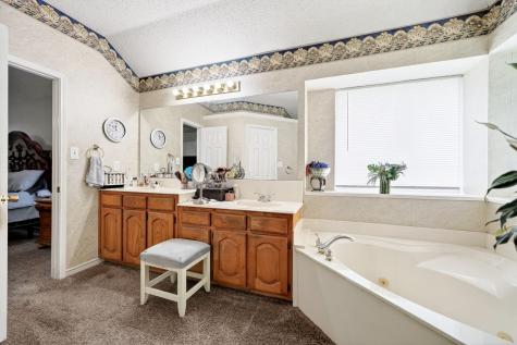 4210 Pointe Loma Drive Rowlett TX 75088