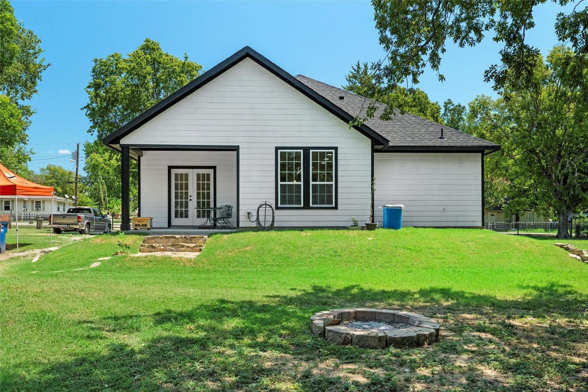743 Ella Avenue Dallas TX 75217