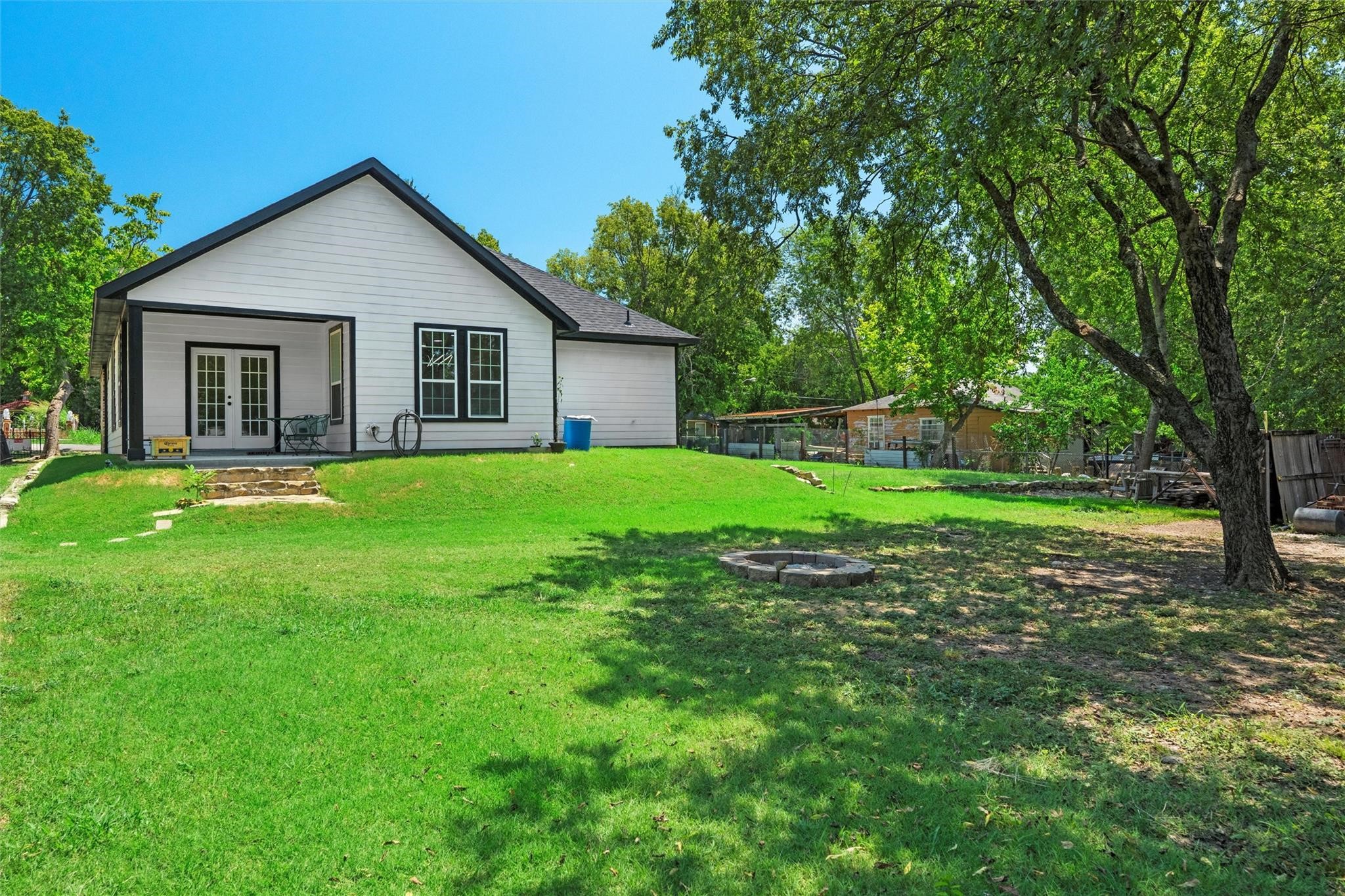 743 Ella Avenue Dallas TX 75217