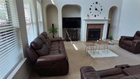 421 Roundrock Lane Fort Worth TX 76140