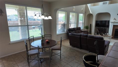 421 Roundrock Lane Fort Worth TX 76140