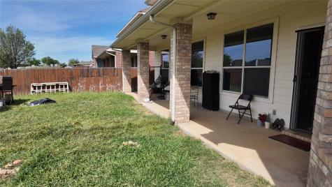 421 Roundrock Lane Fort Worth TX 76140