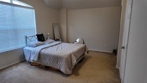 421 Roundrock Lane Fort Worth TX 76140