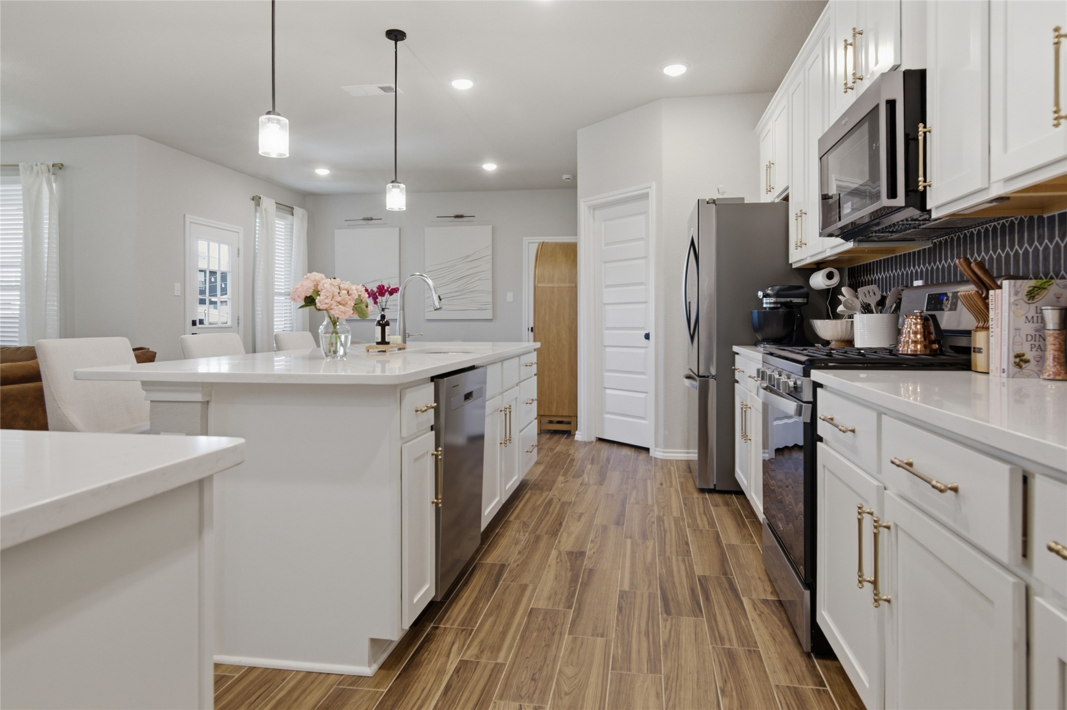 2960 Dixondale Drive Fort Worth TX 76108