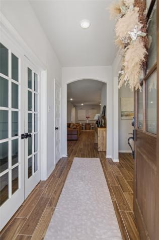 2960 Dixondale Drive Fort Worth TX 76108