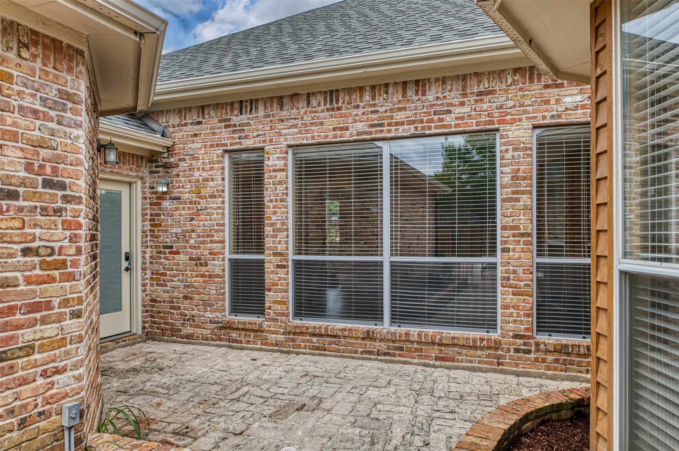4200 Mesa Drive Carrollton TX 75010
