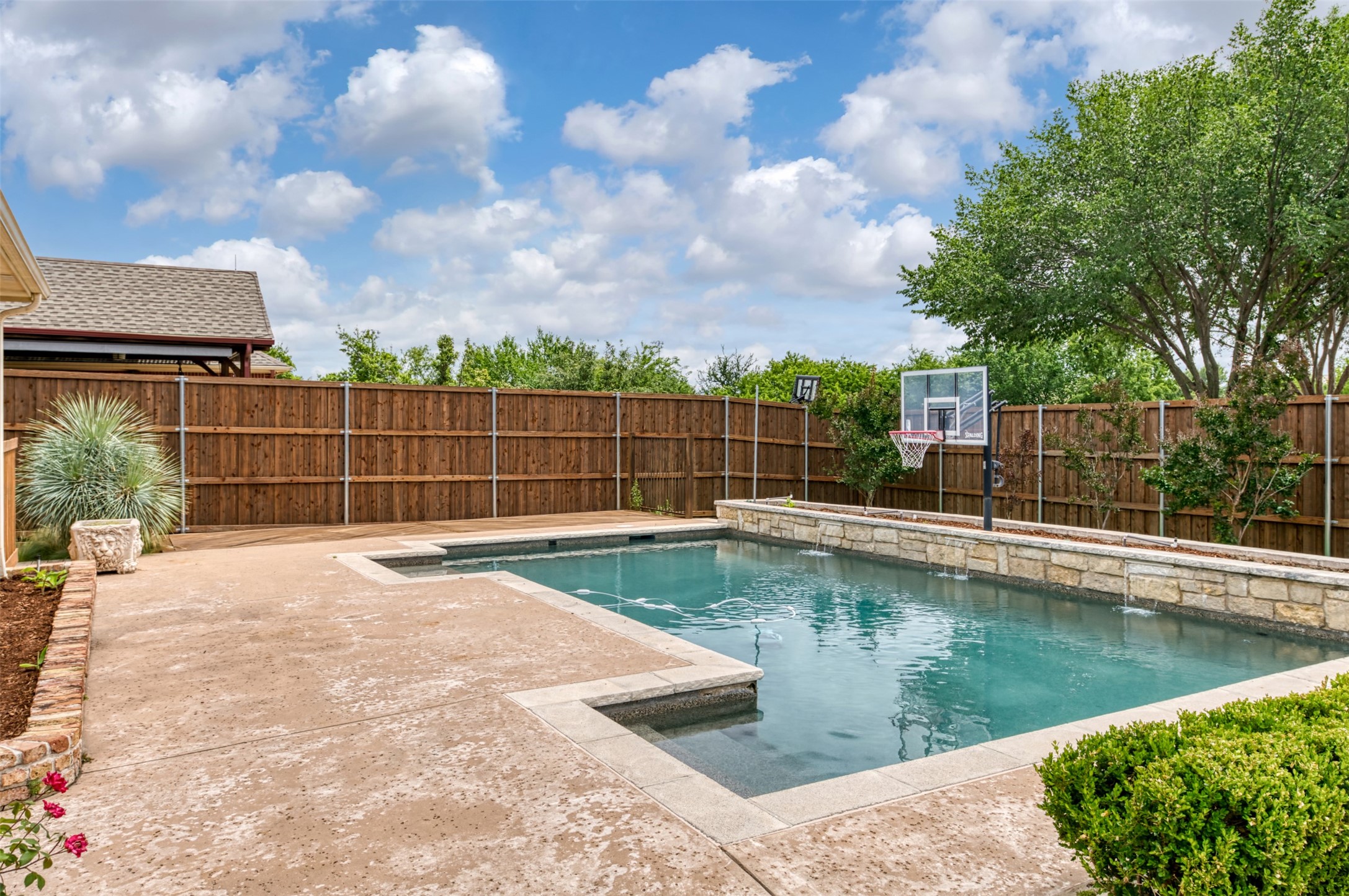 4200 Mesa Drive Carrollton TX 75010