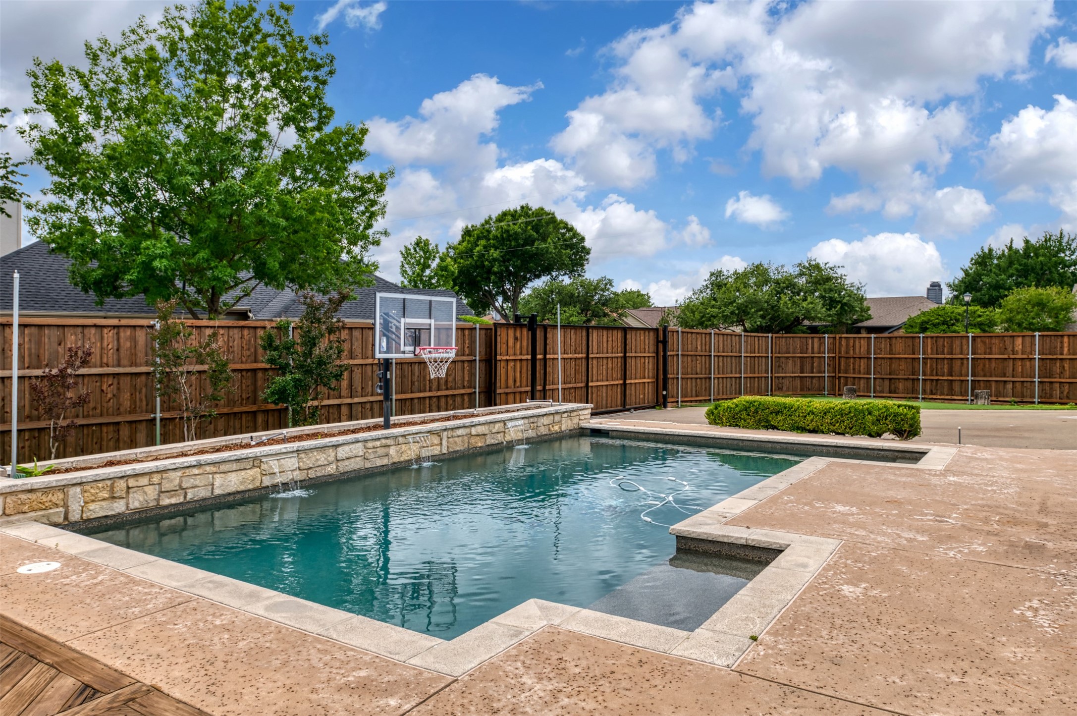 4200 Mesa Drive Carrollton TX 75010