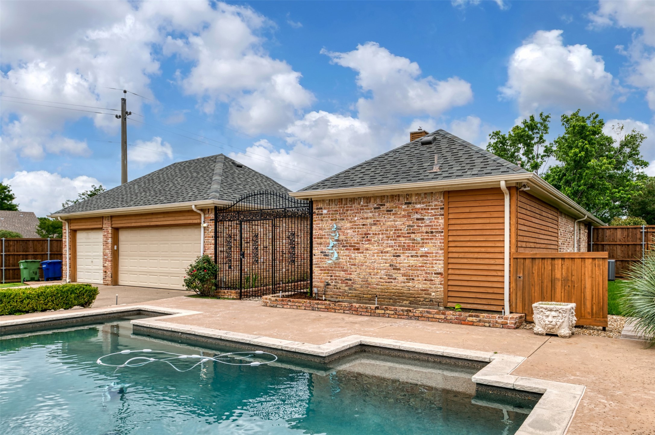 4200 Mesa Drive Carrollton TX 75010