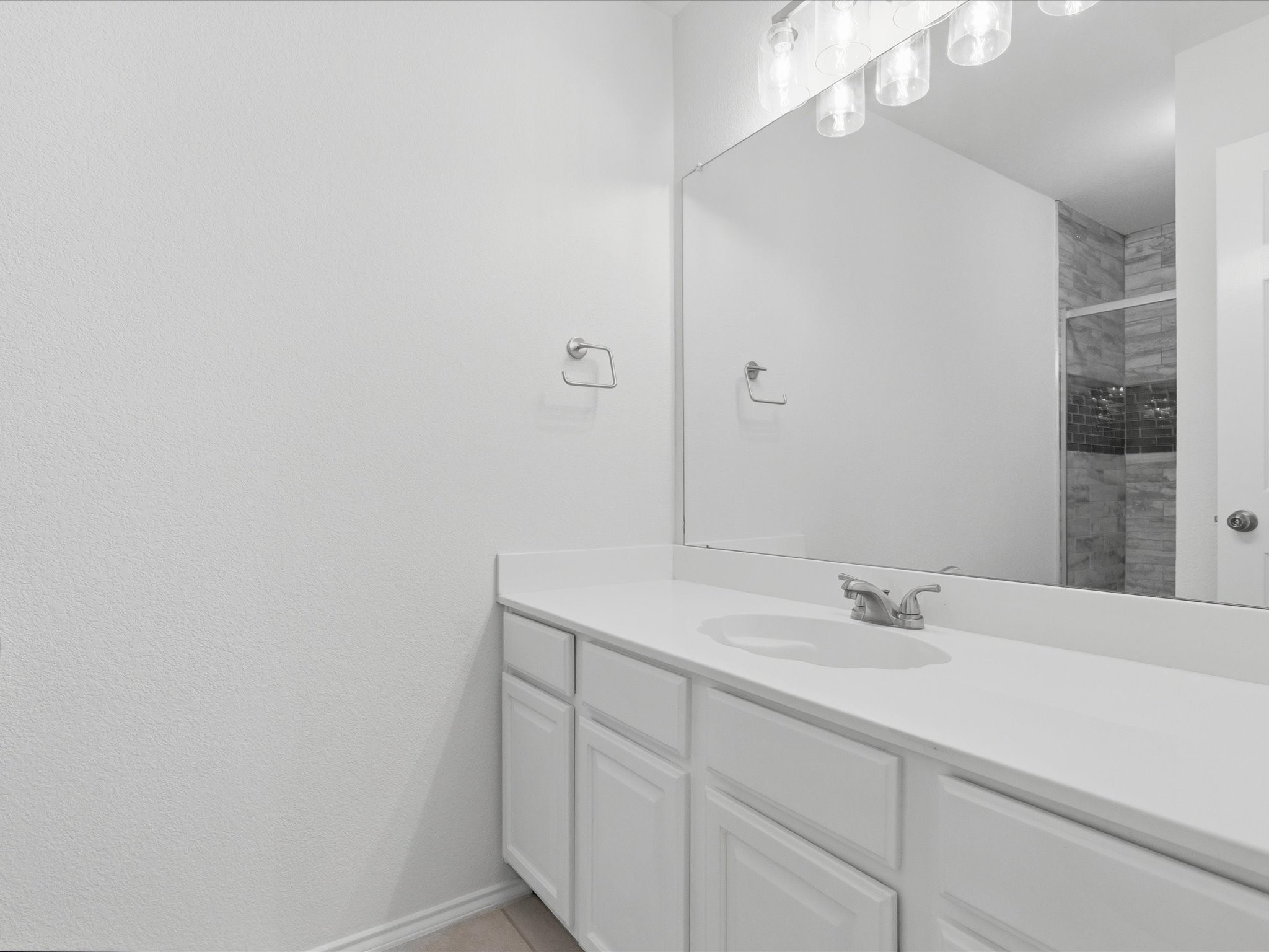 1821 Kingsbrook Trail Fort Worth TX 76120