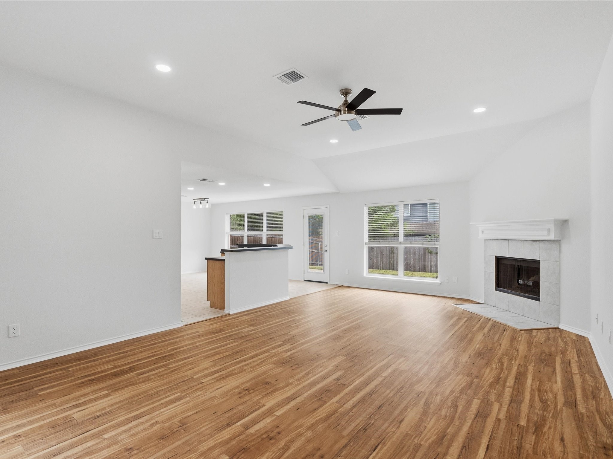 1821 Kingsbrook Trail Fort Worth TX 76120