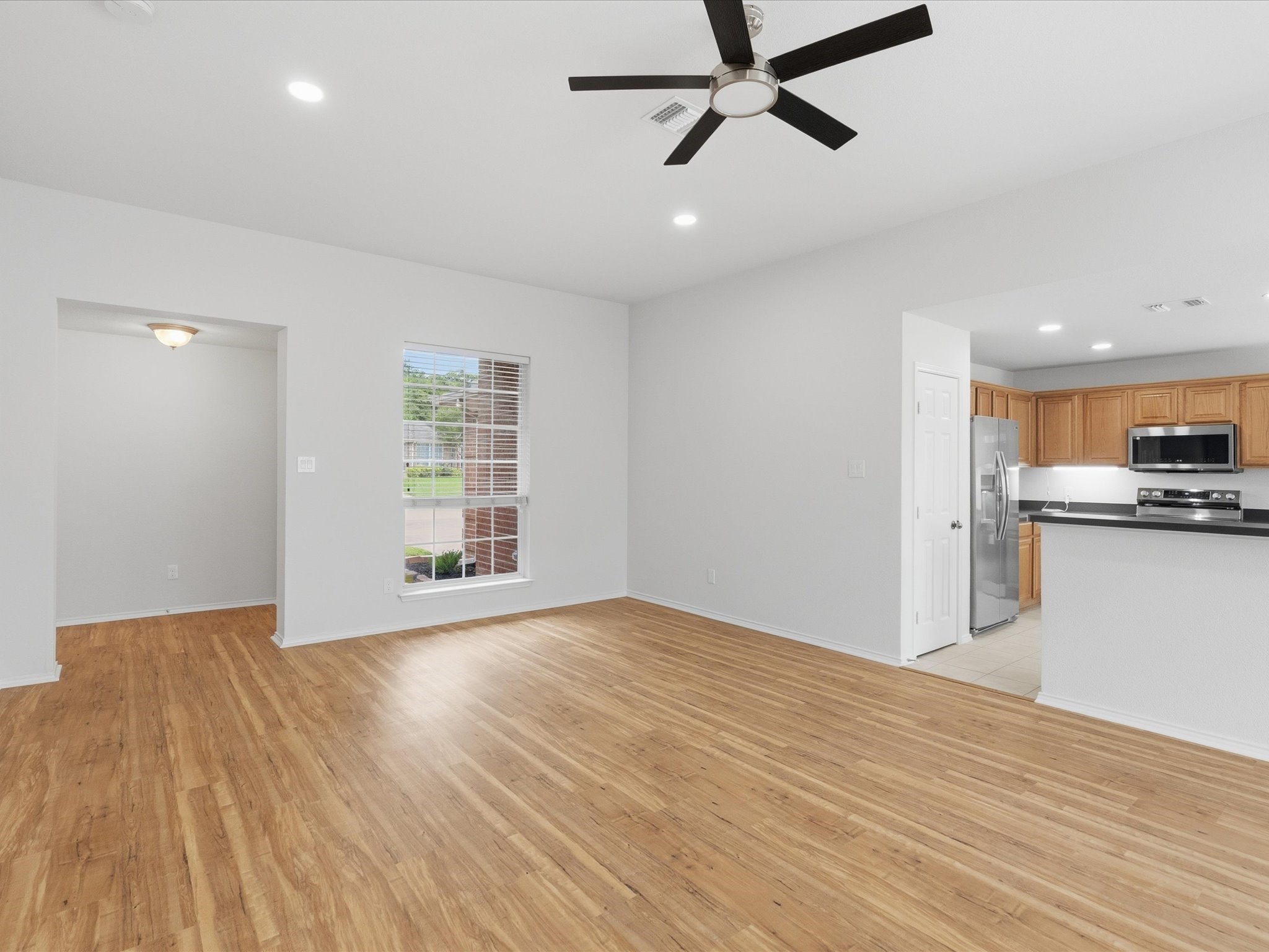 1821 Kingsbrook Trail Fort Worth TX 76120