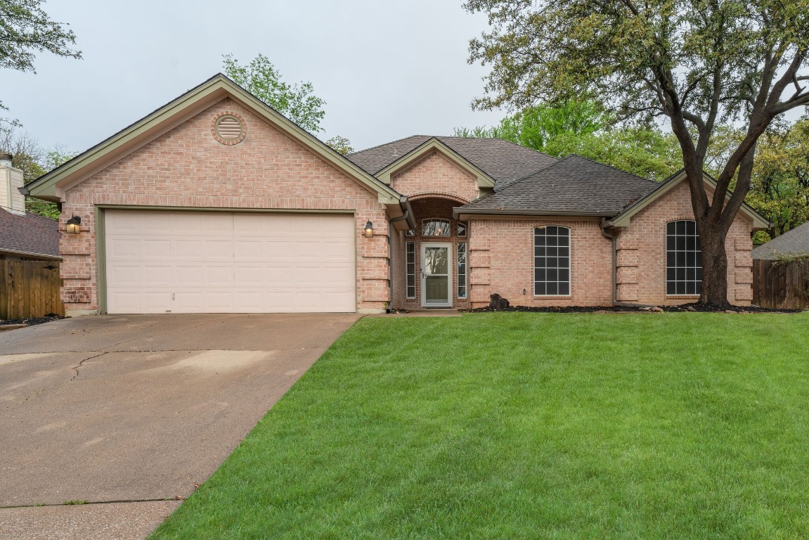 7021 Timberlane Drive North Richland Hills TX 76182