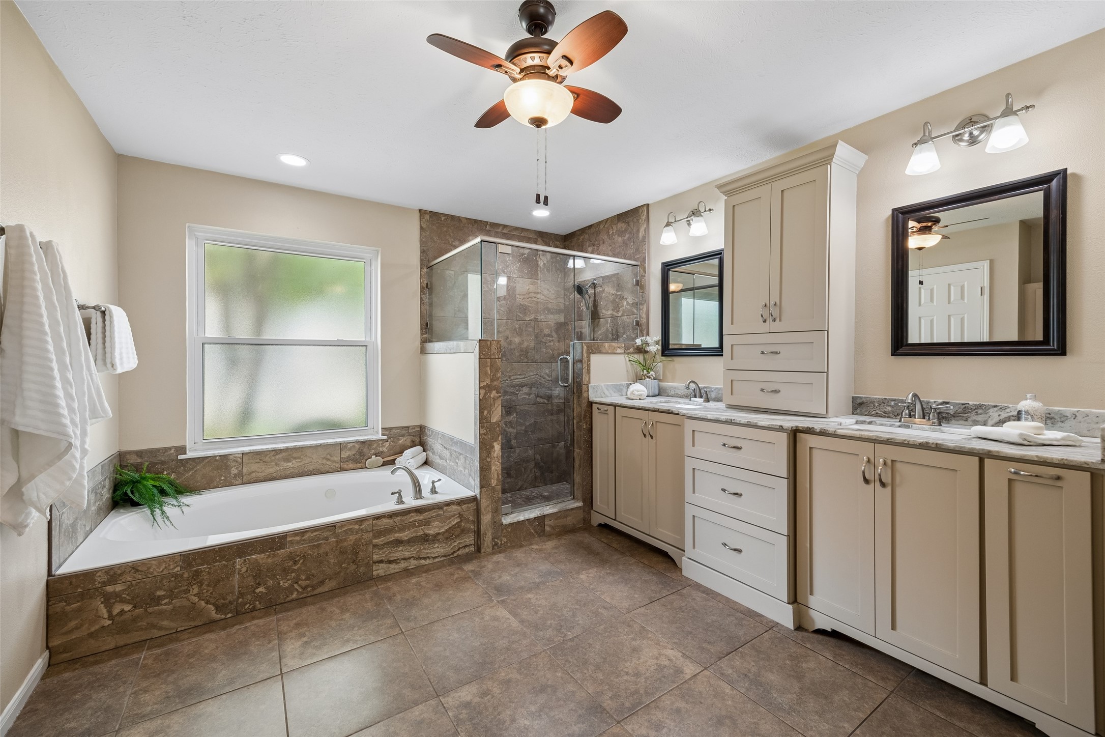 703 Foxmoor Drive Highland Village TX 75077