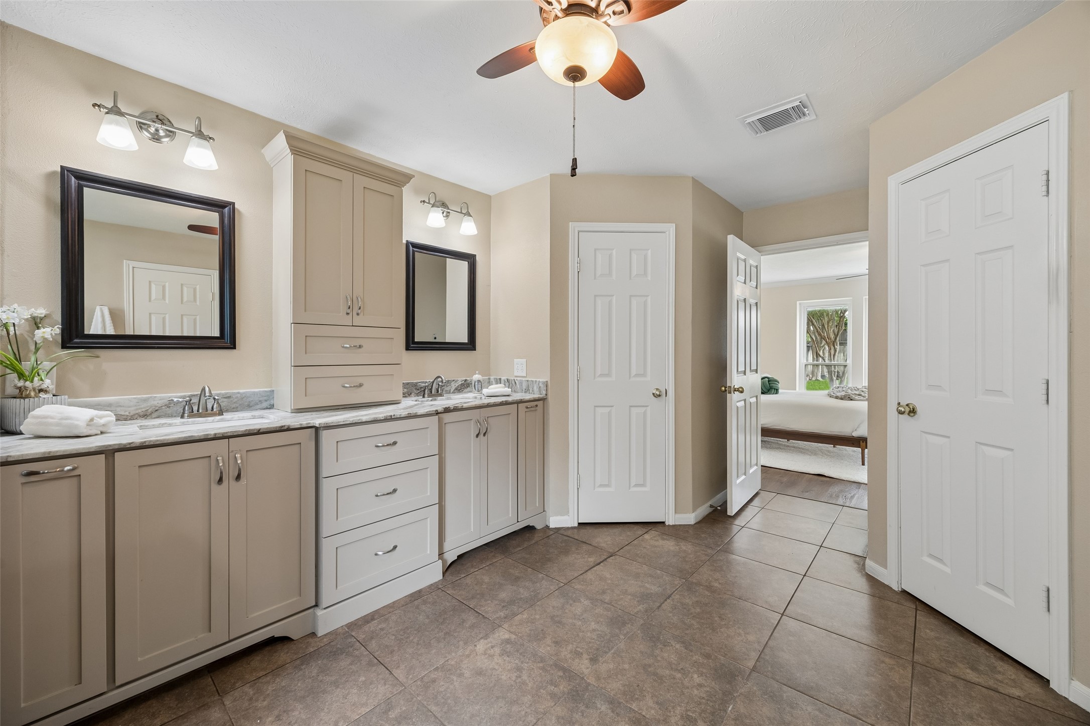 703 Foxmoor Drive Highland Village TX 75077