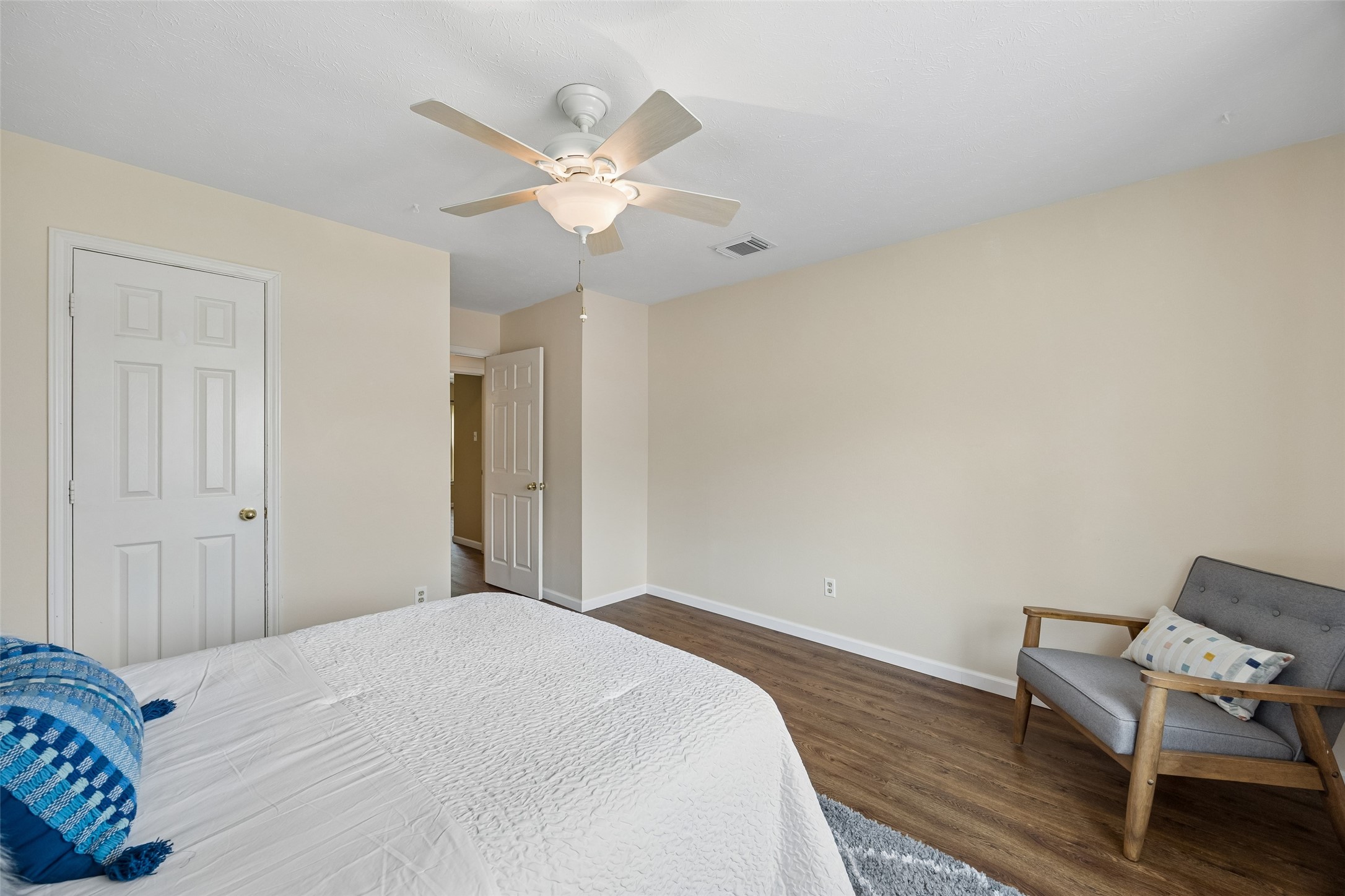 703 Foxmoor Drive Highland Village TX 75077