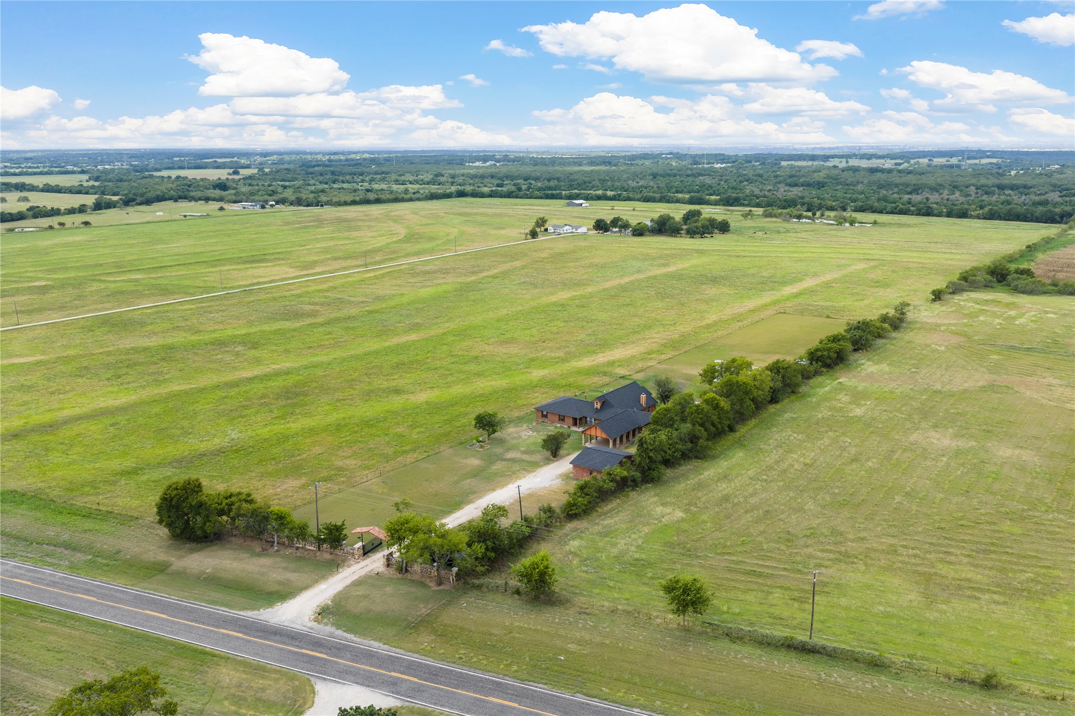 3433 W Tours Road West TX 76691