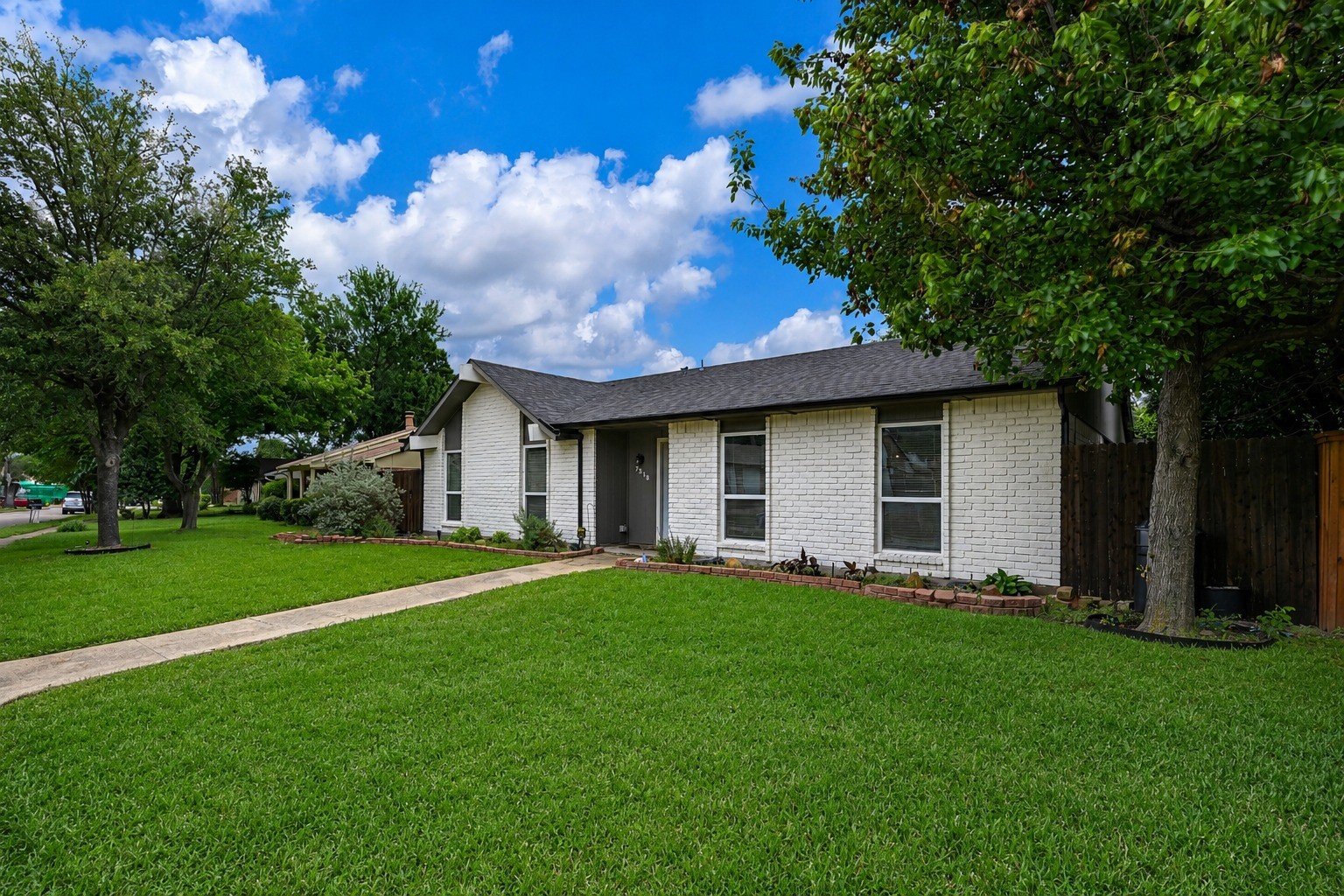 7318 Emory Oak Lane Dallas TX 75249