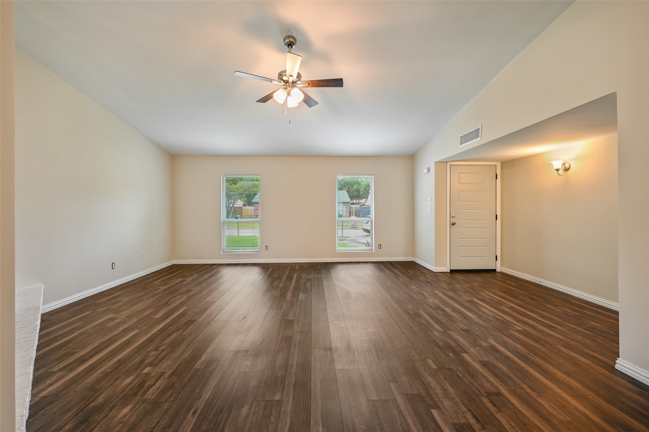 7318 Emory Oak Lane Dallas TX 75249