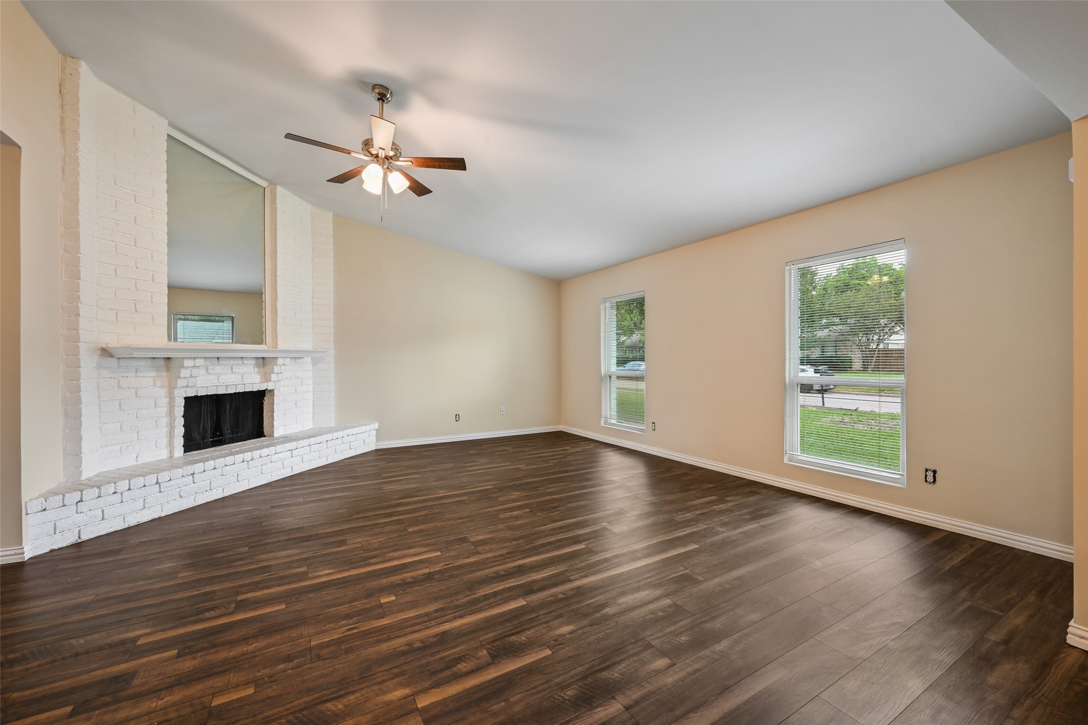 7318 Emory Oak Lane Dallas TX 75249