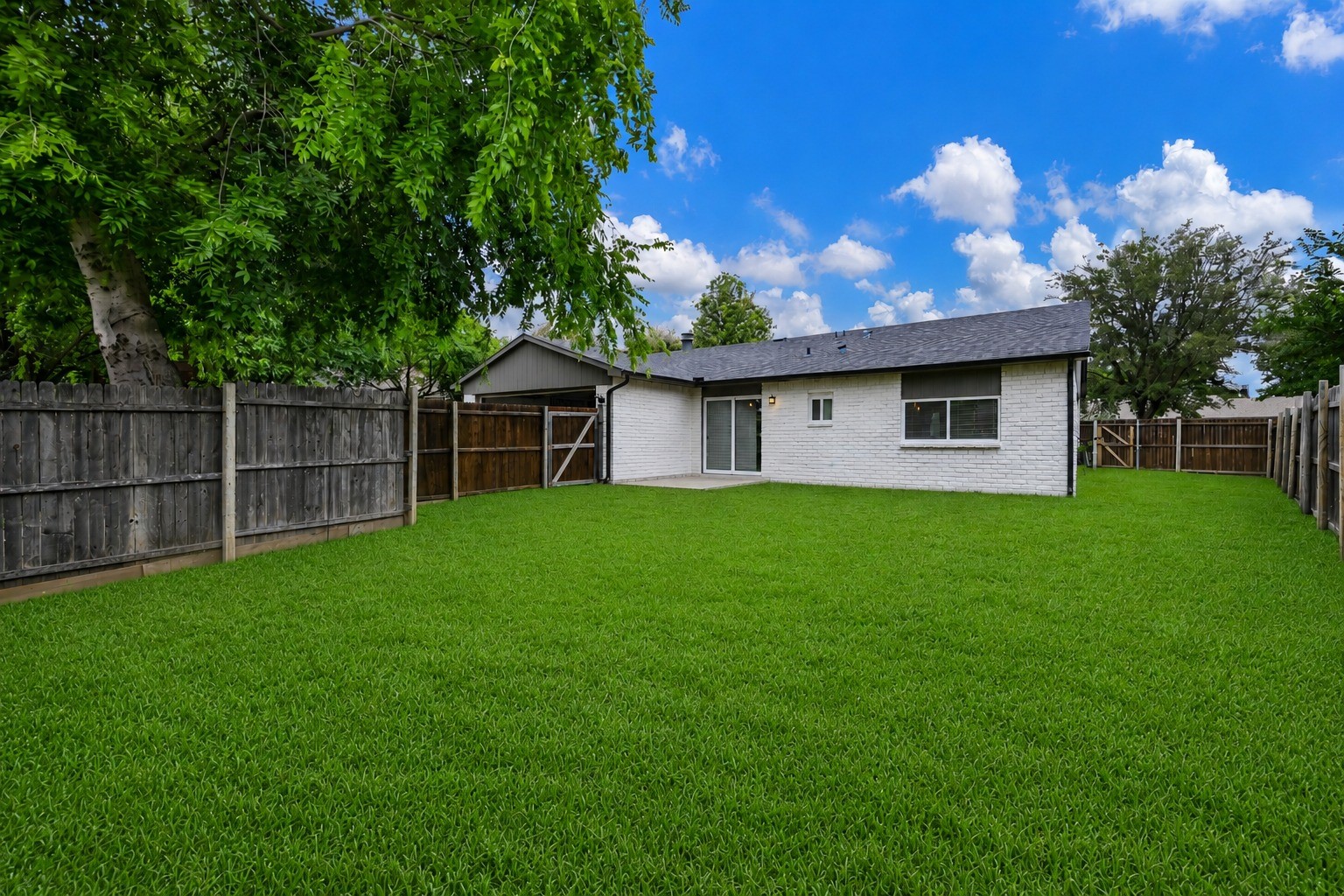 7318 Emory Oak Lane Dallas TX 75249