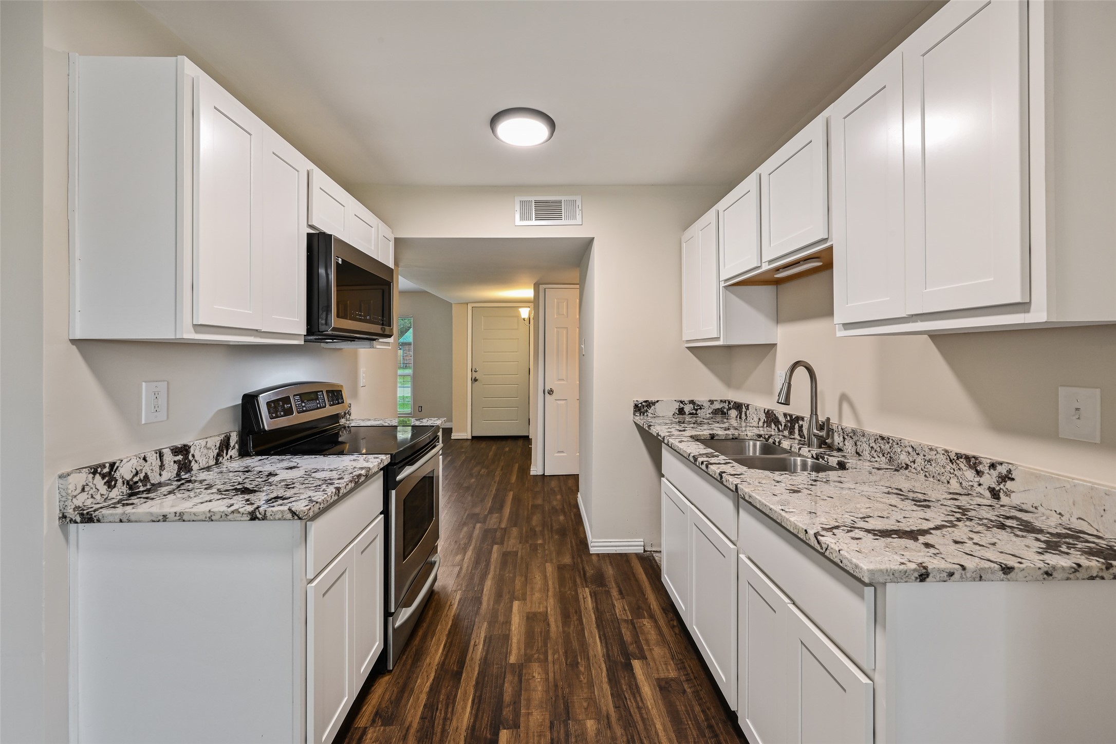 7318 Emory Oak Lane Dallas TX 75249