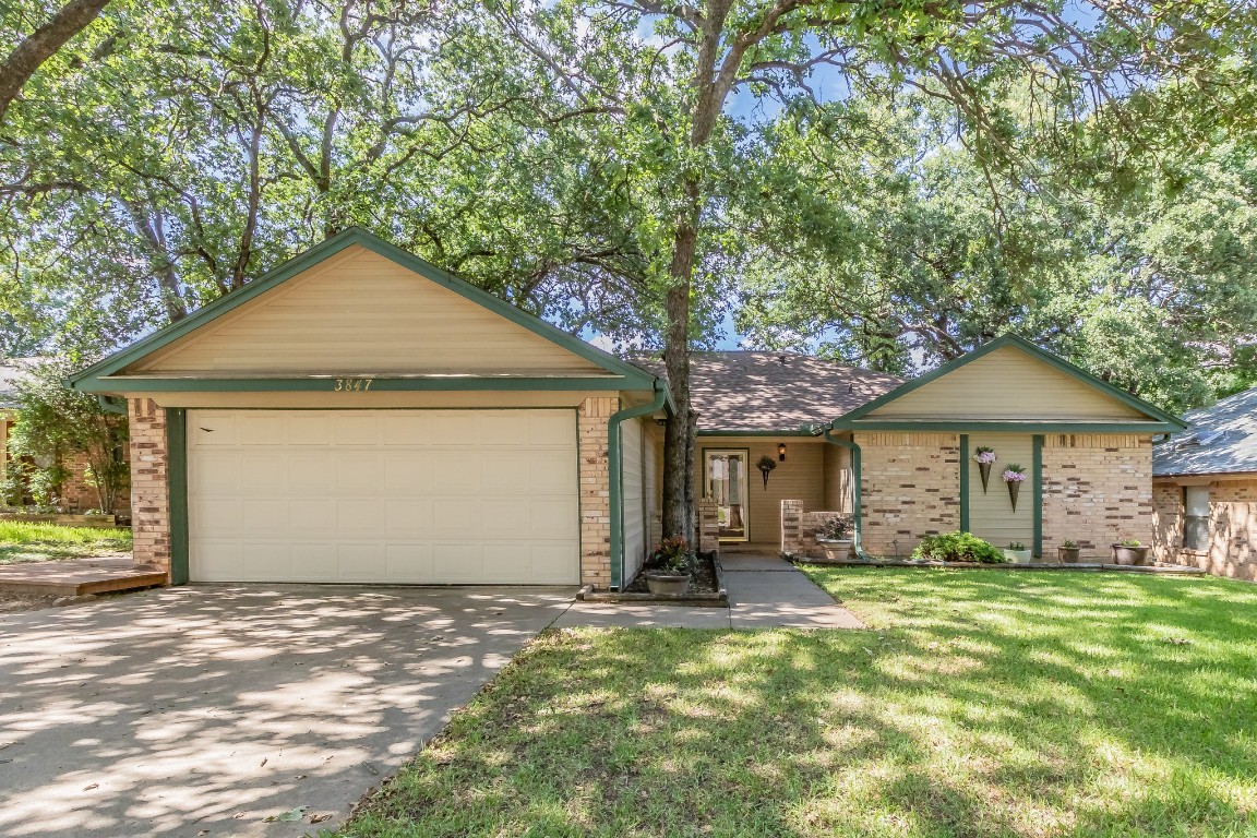 3847 Double Oak Lane Irving TX 75061