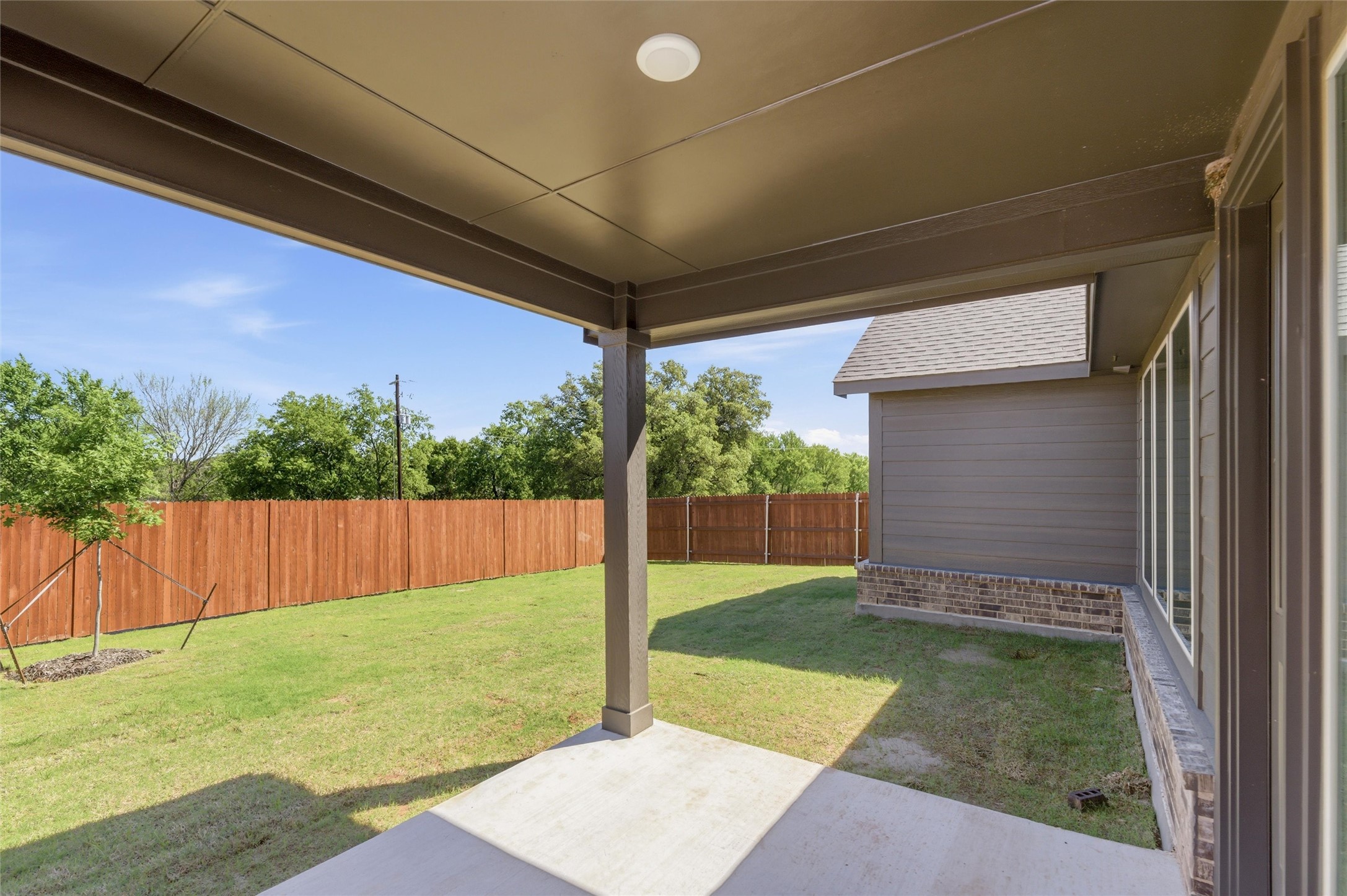 1237 Sabine River Lane Springtown TX 76082
