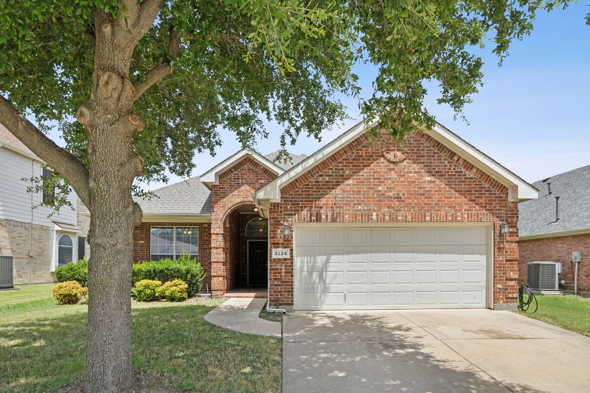 3224 Porma Grand Prairie TX 75054
