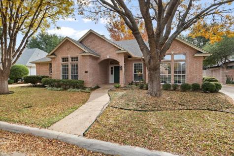 2833 Manorwood Trail Fort Worth TX 76109