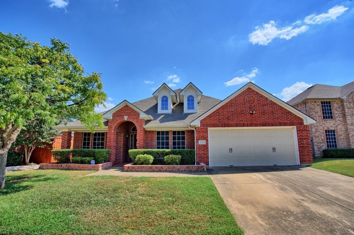 5923 Saddleridge Court Grand Prairie TX 75052