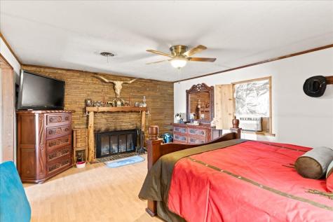 806 Dennis Road Weatherford TX 76087