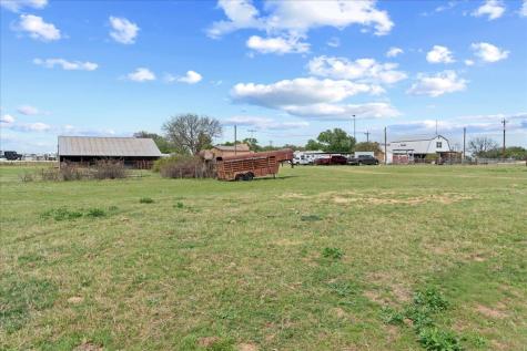 806 Dennis Road Weatherford TX 76087
