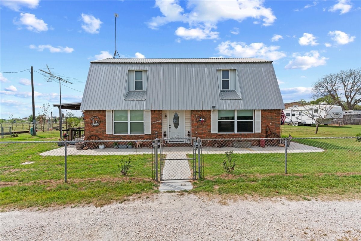 806 Dennis Road Weatherford TX 76087