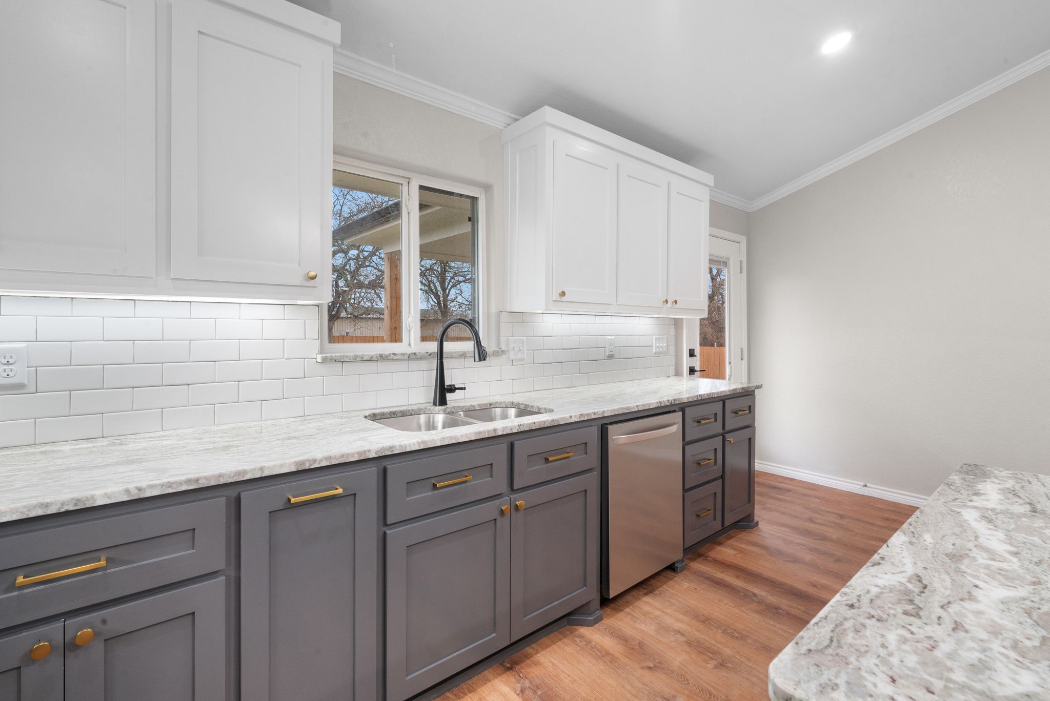 1937 N Dale Avenue Stephenville TX 76401