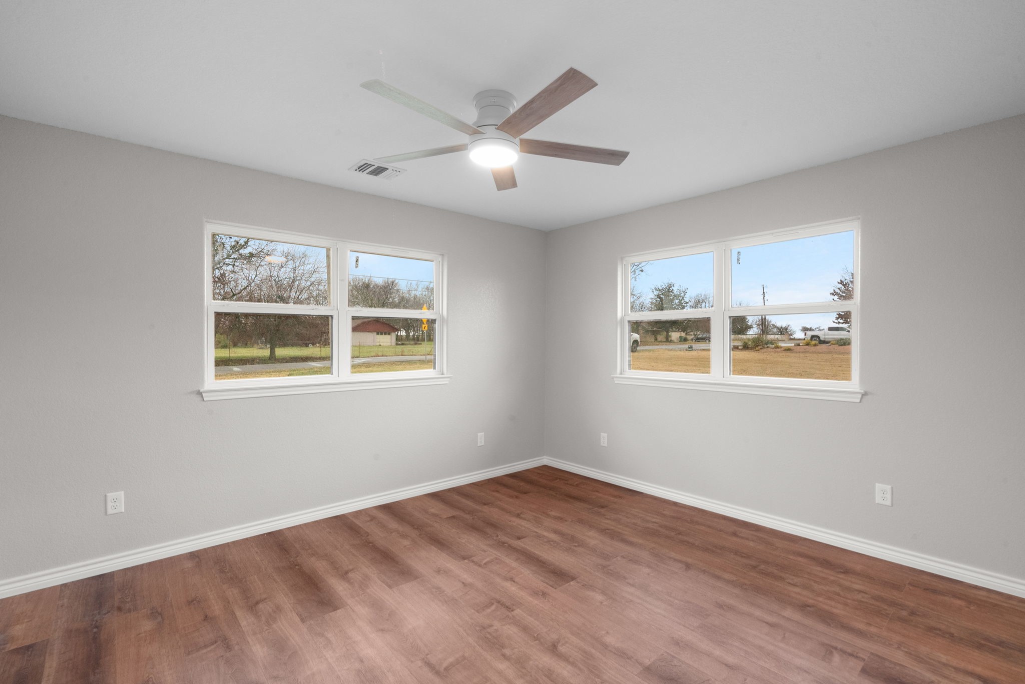 1937 N Dale Avenue Stephenville TX 76401