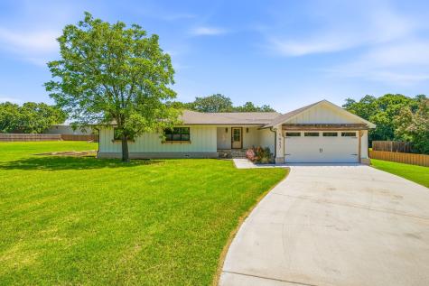 1937 N Dale Avenue Stephenville TX 76401