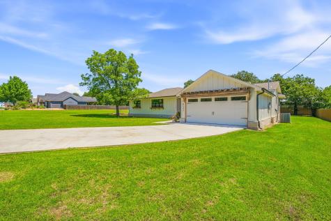 1937 N Dale Avenue Stephenville TX 76401