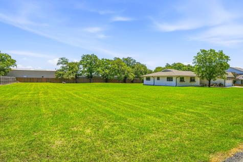 1937 N Dale Avenue Stephenville TX 76401