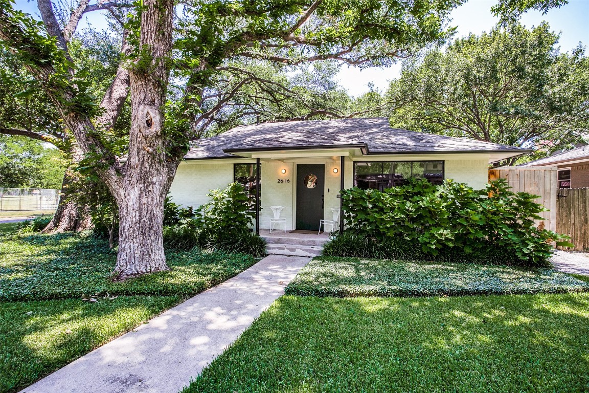 2616 Pasadena Place Dallas TX 75214