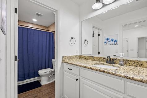 1031 W Gandy Street Denison TX 75020
