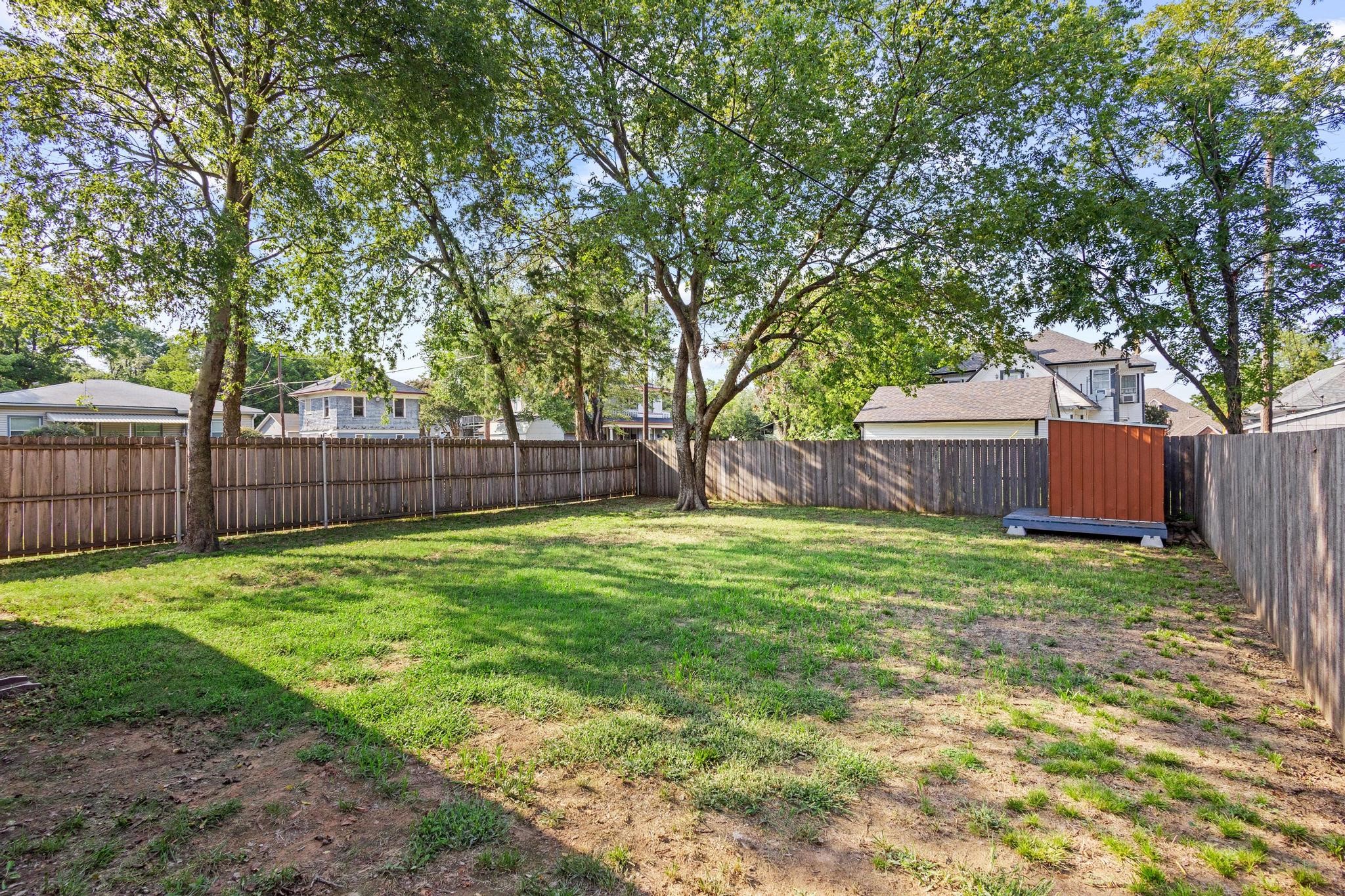 1031 W Gandy Street Denison TX 75020