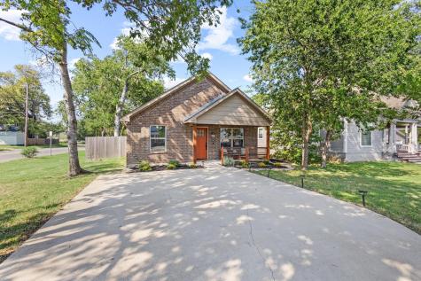 1031 W Gandy Street Denison TX 75020