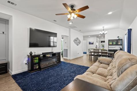 1031 W Gandy Street Denison TX 75020