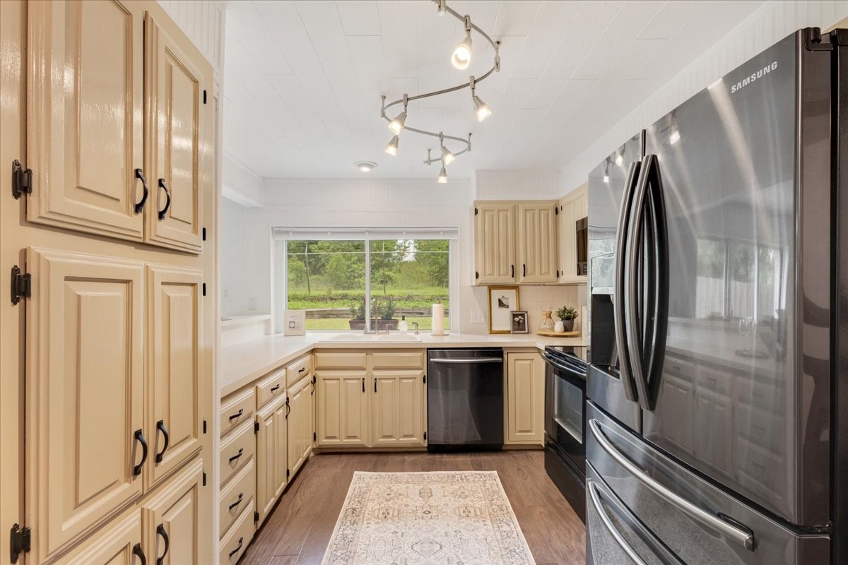 2538 Via Avenida Carrollton TX 75006