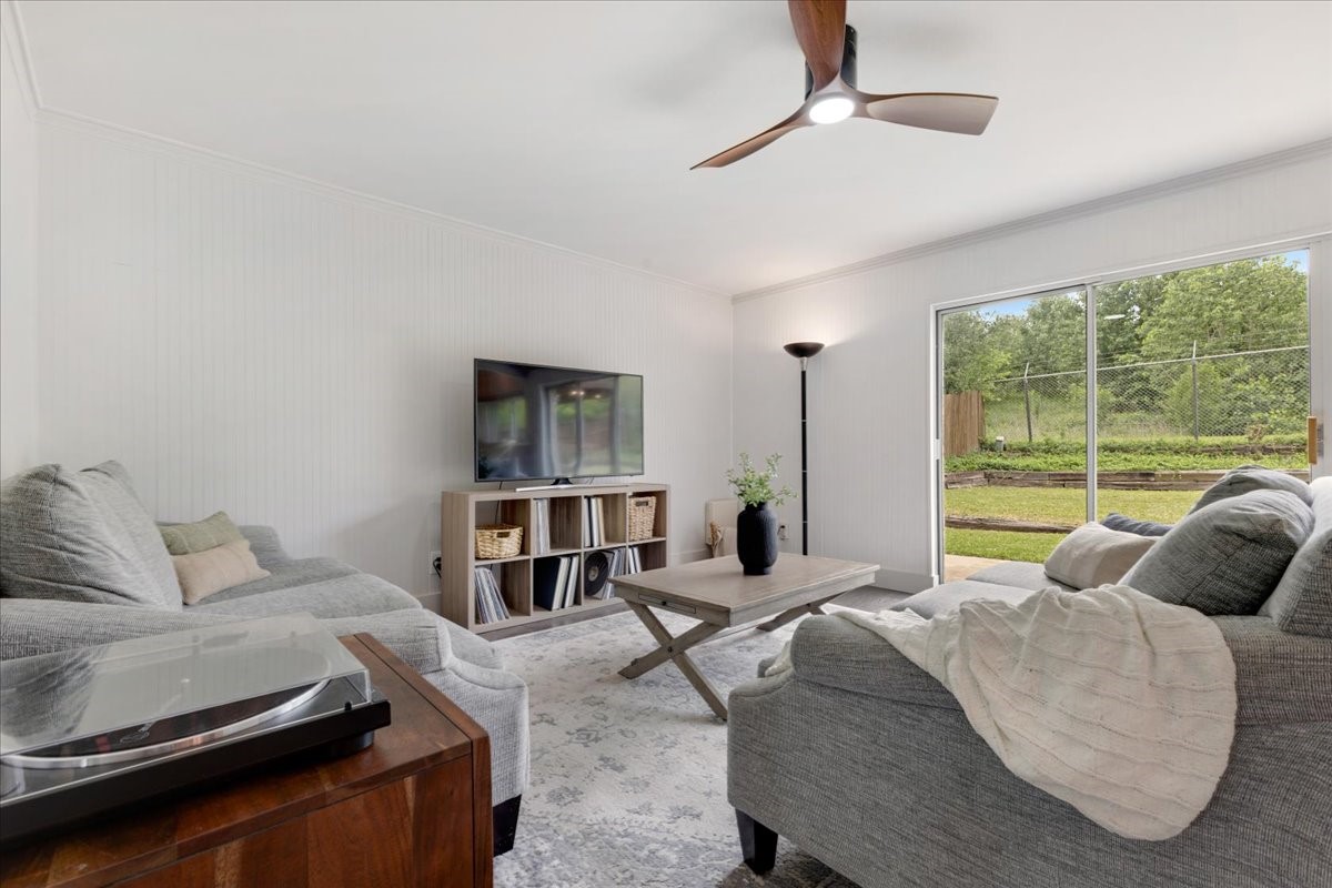 2538 Via Avenida Carrollton TX 75006